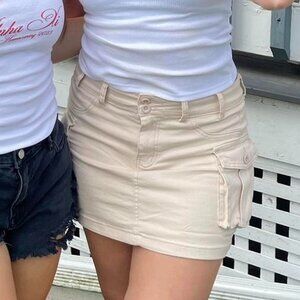 Beige Cargo Mini Skirt – Y2K Streetwear Style